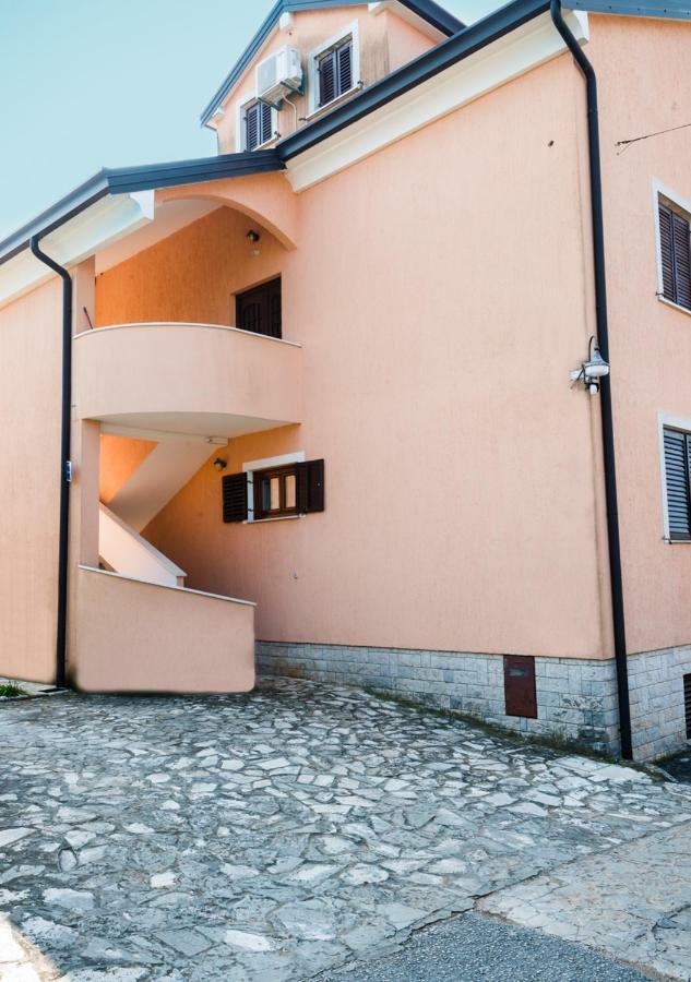 App Cerneka Apartment Umag Bagian luar foto